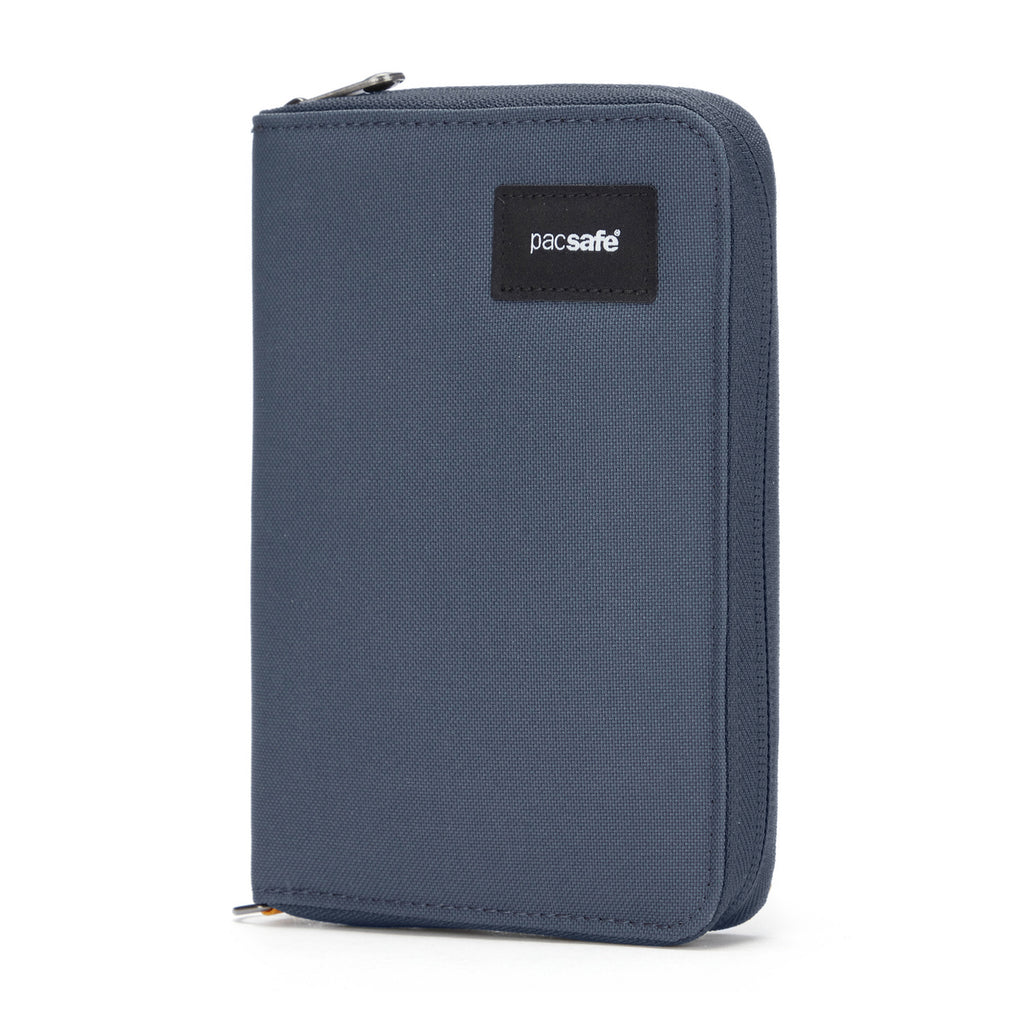 RFIDsafe compact travel organizer